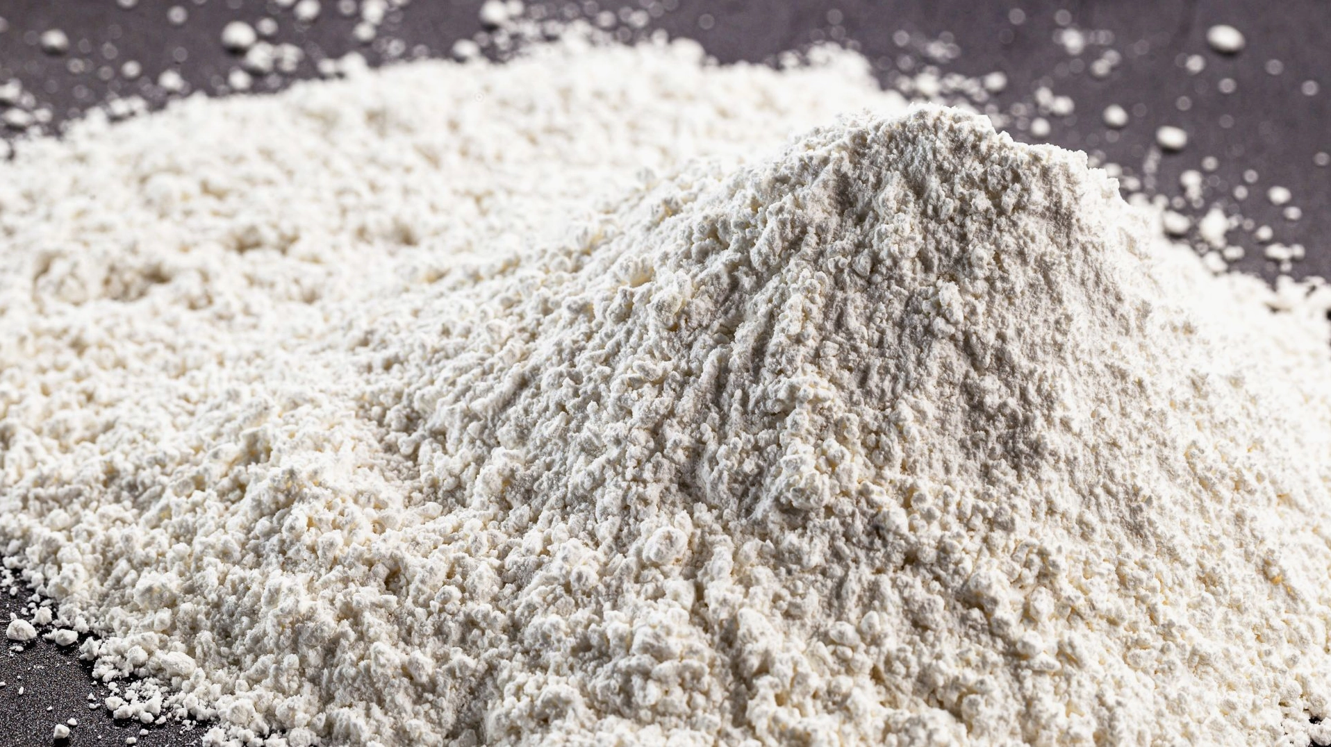 Kaolin là gì? Khám phá công dụng và ứng dụng đa dạng của cao lanh