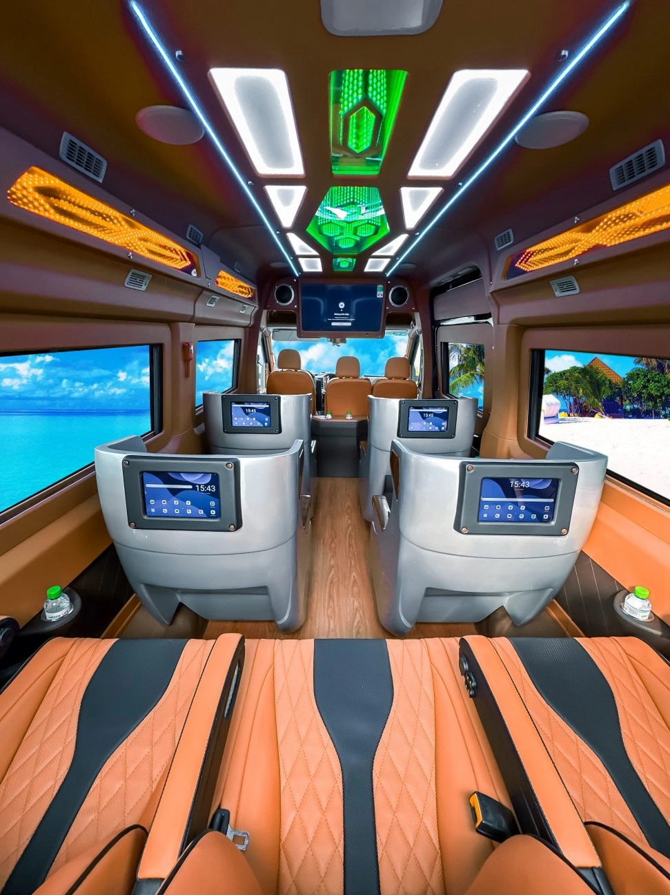 Xe Limousine là gì? Khám phá dòng xe hạng sang và tiện ích